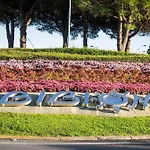 Poolside Garden Retreat * Bibione